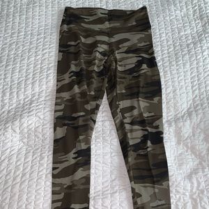 Express High Waisted Green Camo Leggings!